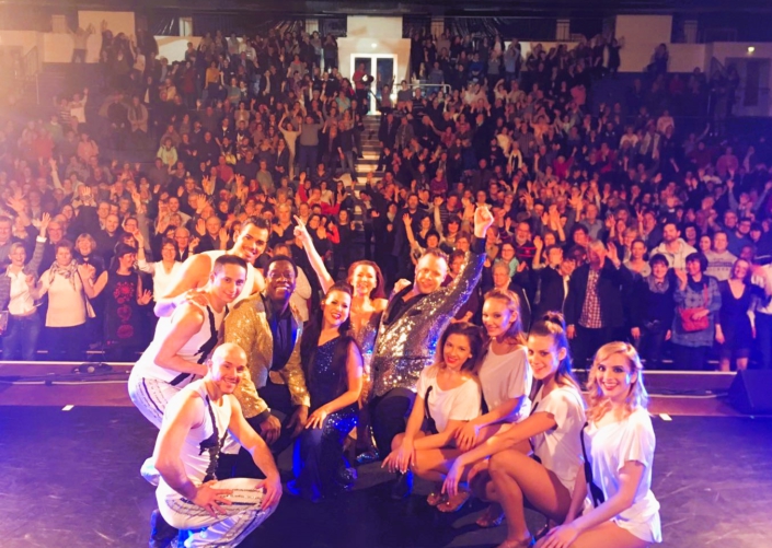 Tournee - nach der Zugabe, Foto mit Publikum